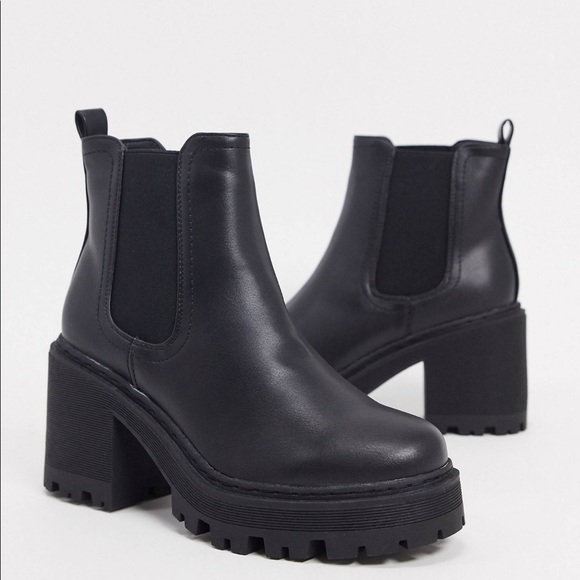 Heeled ankle boots - Picture 3 of 4